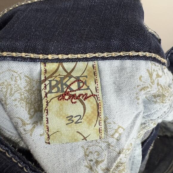 BKE Culture Mid Rise Stretch Distressed Denim Shorts VTG Y2K Women’s Size 32 - Picture 8 of 9